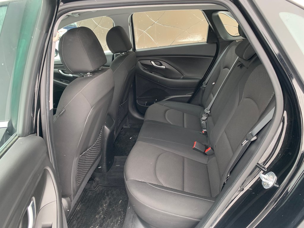 2019 Hyundai Elantra GT Preferred in Winnipeg, Manitoba - 23 - w1024h768px