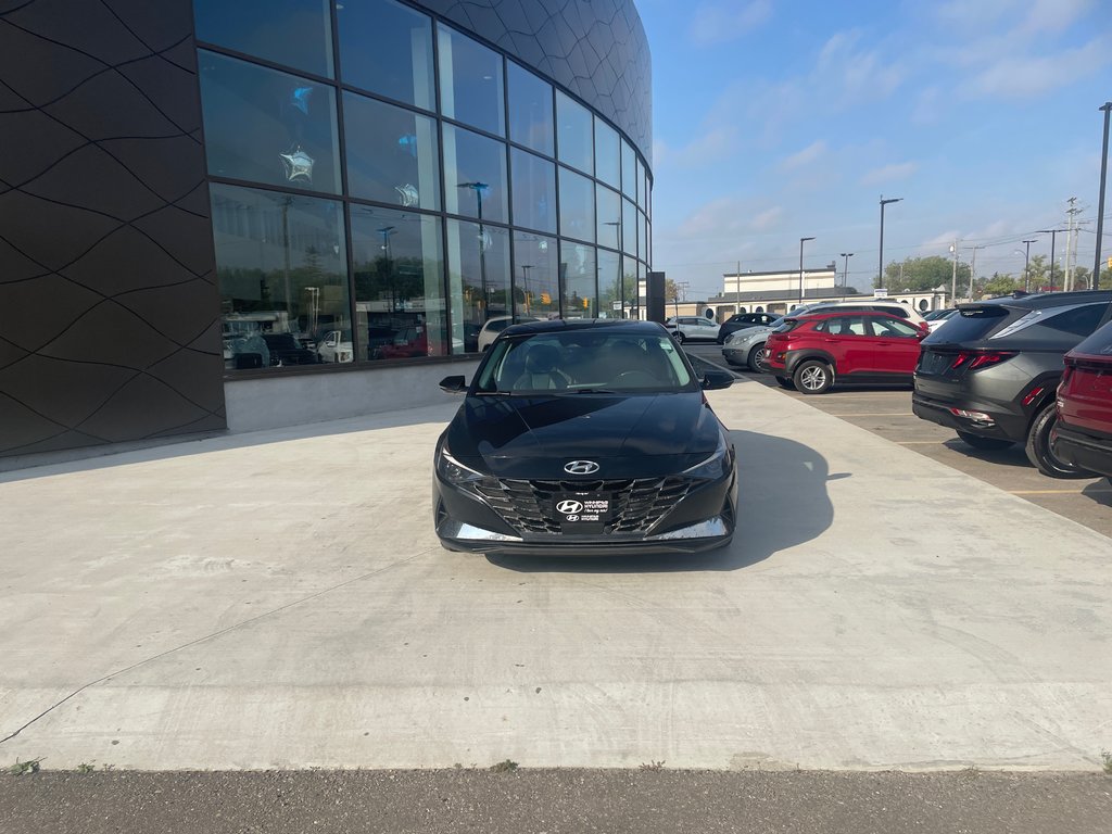 2022 Hyundai Elantra Hybrid Ultimate in Winnipeg, Manitoba - 2 - w1024h768px