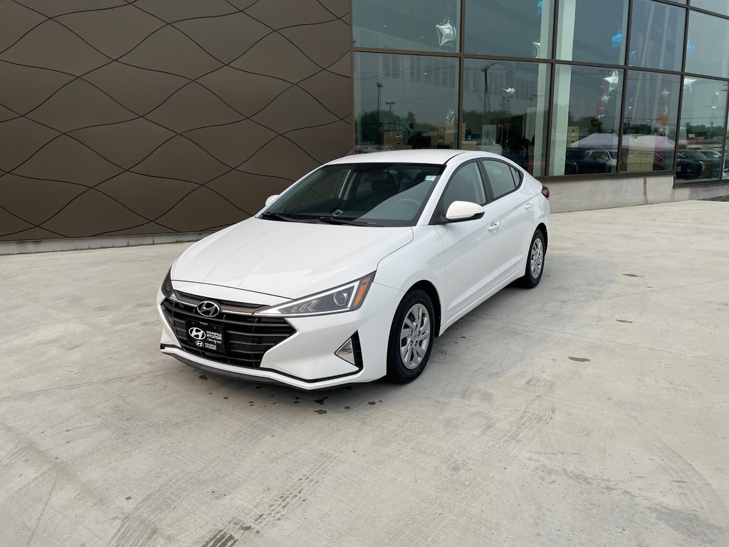 2020 Hyundai Elantra Essential in Winnipeg, Manitoba - 1 - w1024h768px