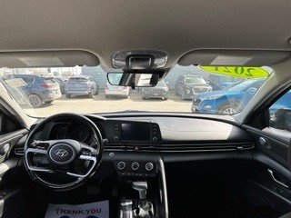 2021 Hyundai Elantra Preferred in Winnipeg, Manitoba - 14 - w1024h768px