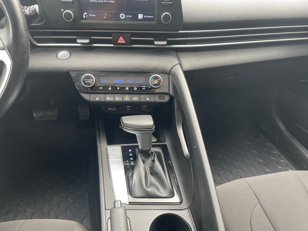 2021 Hyundai Elantra Preferred in Winnipeg, Manitoba - 16 - w1024h768px