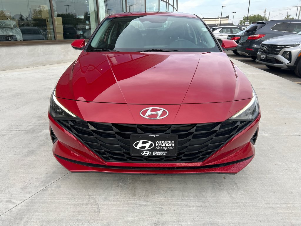 2022 Hyundai Elantra Preferred in Winnipeg, Manitoba - 8 - w1024h768px