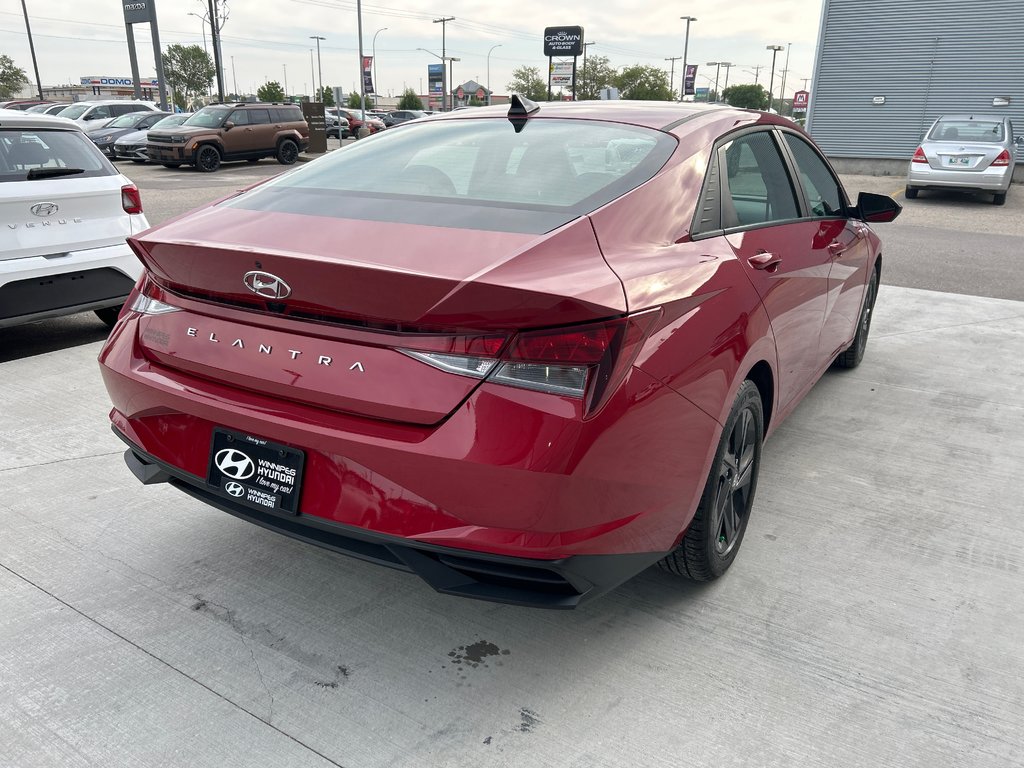 2022 Hyundai Elantra Preferred in Winnipeg, Manitoba - 5 - w1024h768px