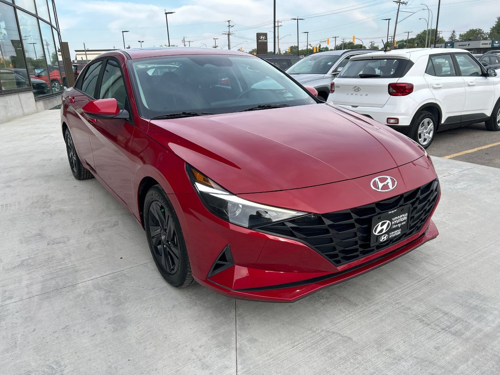 2022 Hyundai Elantra Preferred in Winnipeg, Manitoba - 7 - w1024h768px