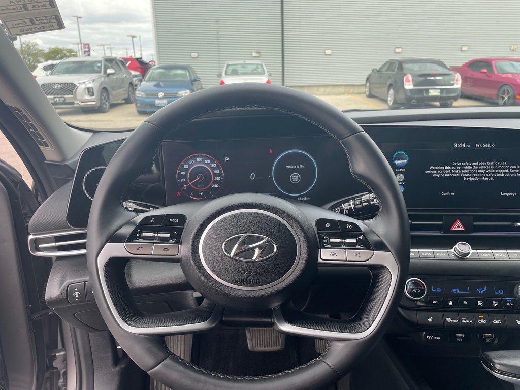 2023 Hyundai Elantra Preferred in Winnipeg, Manitoba - 16 - w1024h768px