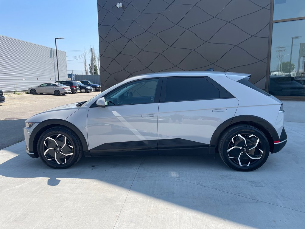 2023 Hyundai Ioniq 5 Preferred in Winnipeg, Manitoba - 9 - w1024h768px