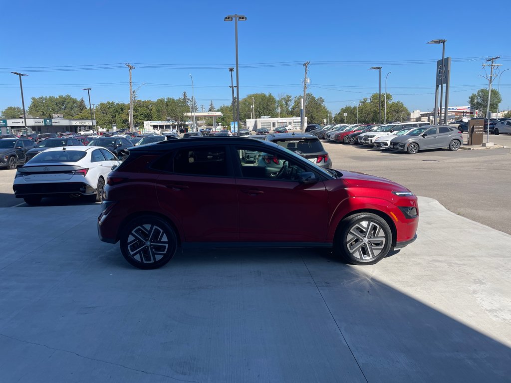 2022 Hyundai KONA ELECTRIC Preferred in Winnipeg, Manitoba - 4 - w1024h768px