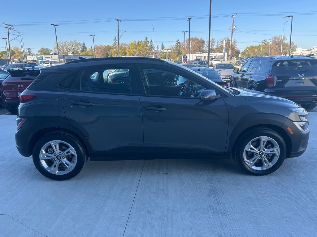 2023 Hyundai Kona Preferred in Winnipeg, Manitoba - 6 - w1024h768px