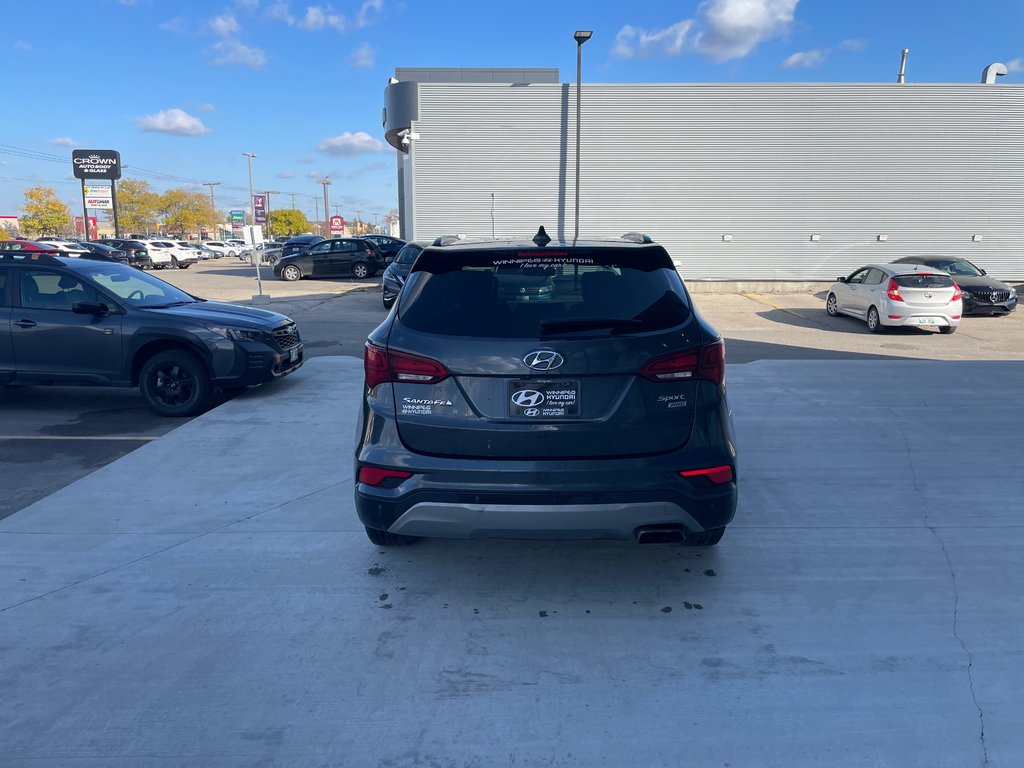 2017 Hyundai Santa Fe Sport SE in Winnipeg, Manitoba - 4 - w1024h768px