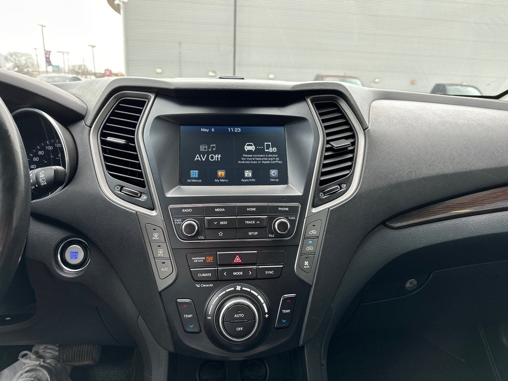 2019 Hyundai Santa Fe XL Preferred in Winnipeg, Manitoba - 16 - w1024h768px