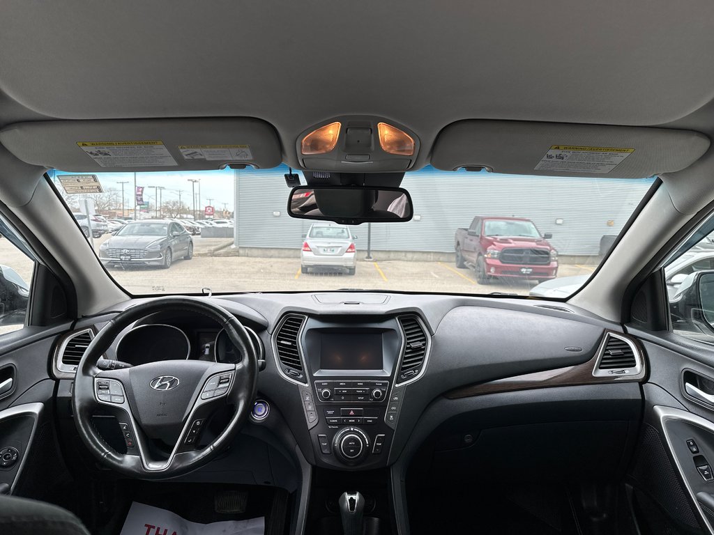 2019 Hyundai Santa Fe XL Preferred in Winnipeg, Manitoba - 11 - w1024h768px