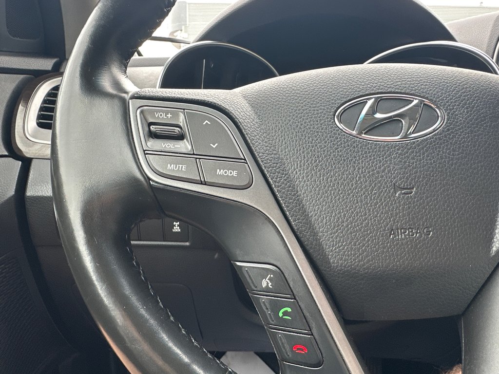 2019 Hyundai Santa Fe XL Preferred in Winnipeg, Manitoba - 14 - w1024h768px