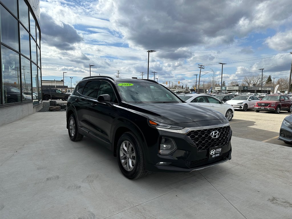 2019 Hyundai Santa Fe Essential in Winnipeg, Manitoba - 6 - w1024h768px