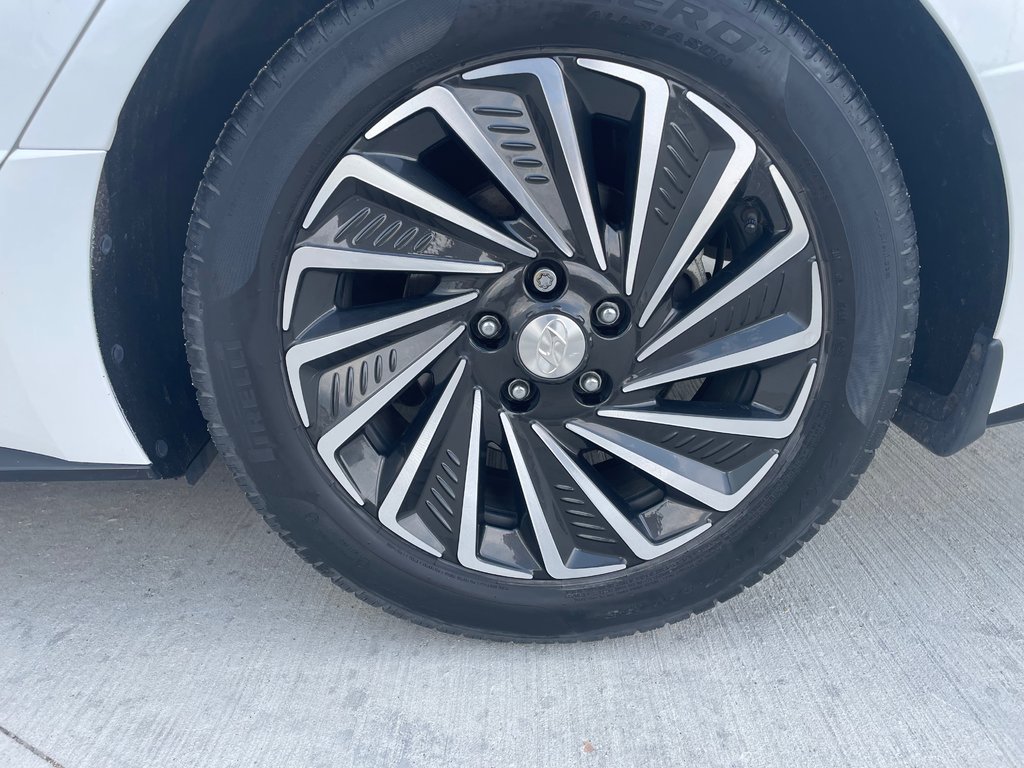 2020 Hyundai Sonata Hybrid Ultimate in Winnipeg, Manitoba - 9 - w1024h768px