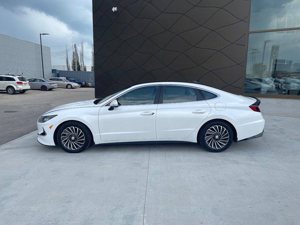 2020 Hyundai Sonata Hybrid Ultimate in Winnipeg, Manitoba - 2 - w1024h768px