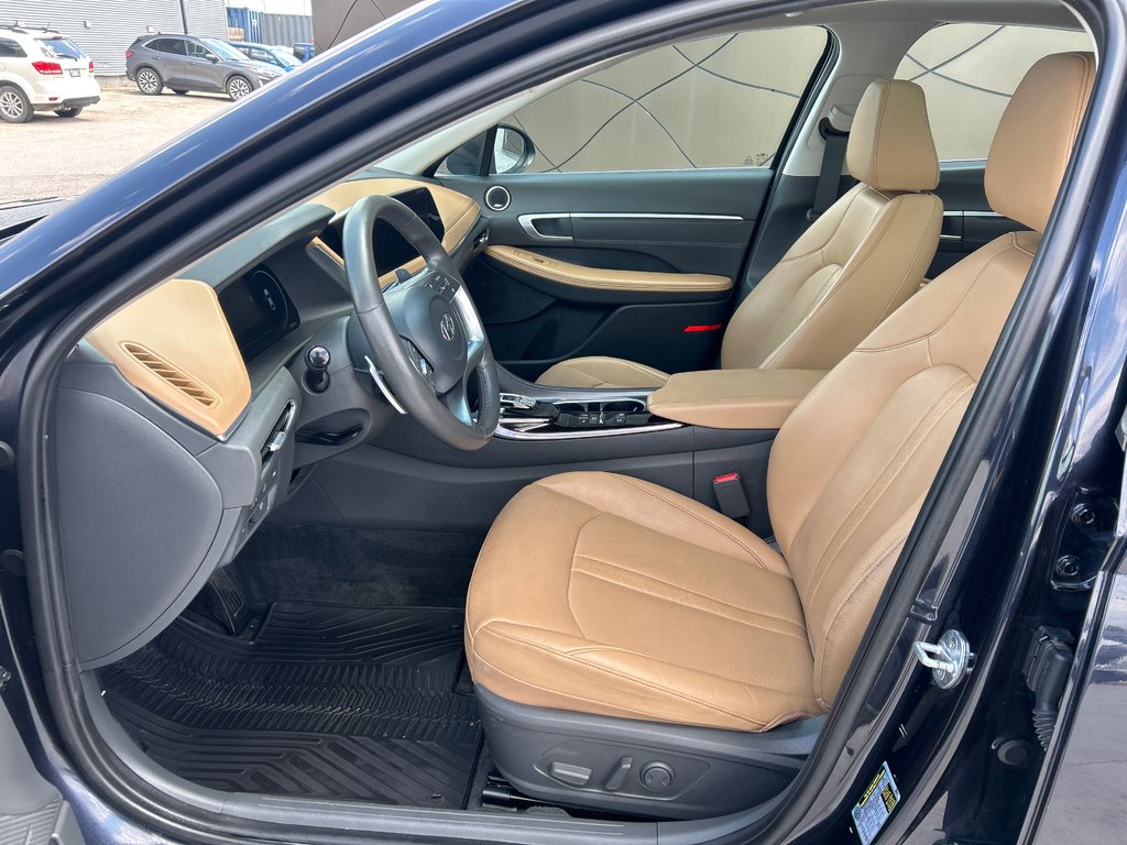 2022 Hyundai Sonata Hybrid Ultimate in Winnipeg, Manitoba - 12 - w1024h768px