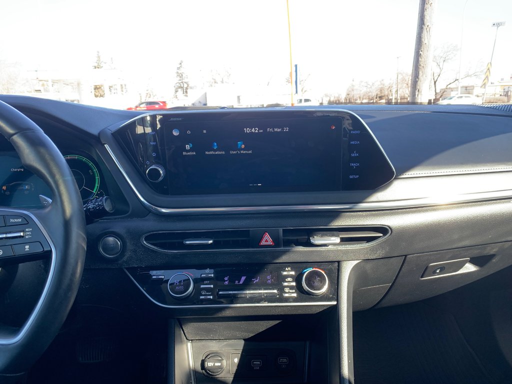 2022 Hyundai Sonata Hybrid Ultimate in Winnipeg, Manitoba - 11 - w1024h768px