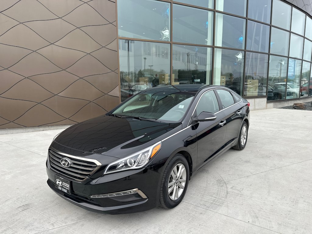 2017 Hyundai Sonata 2.4L GLS in Winnipeg, Manitoba - 1 - w1024h768px