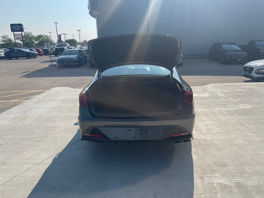 2023 Hyundai Sonata SPORT in Winnipeg, Manitoba - 26 - w1024h768px