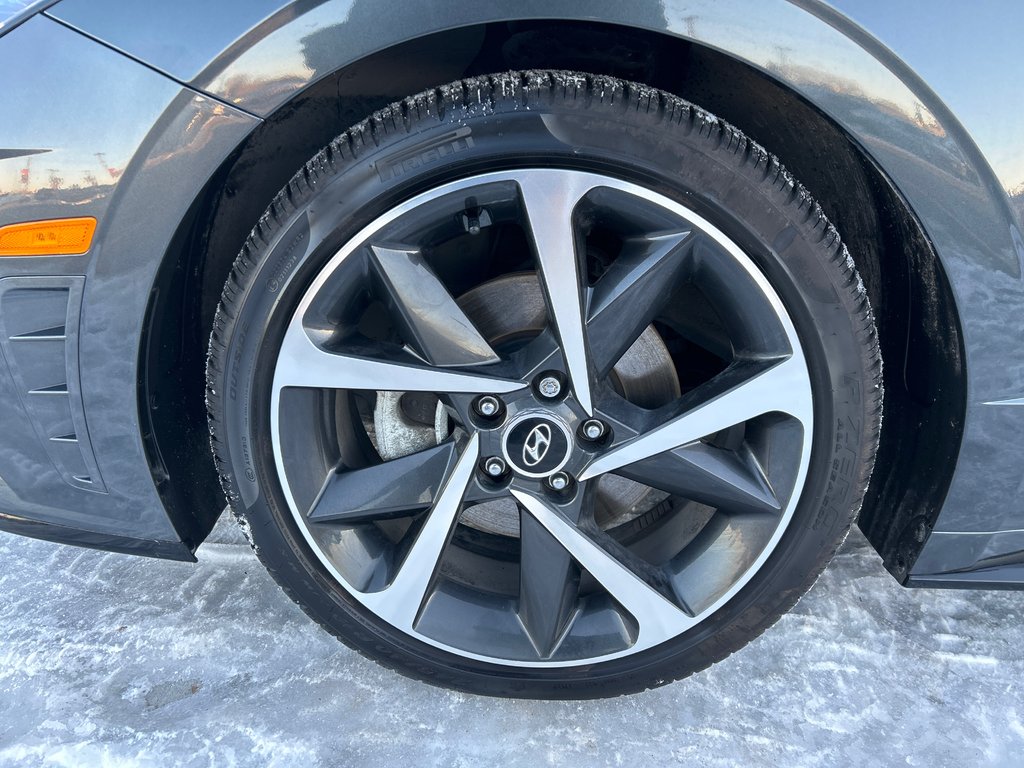 2023 Hyundai Sonata SPORT in Winnipeg, Manitoba - 9 - w1024h768px