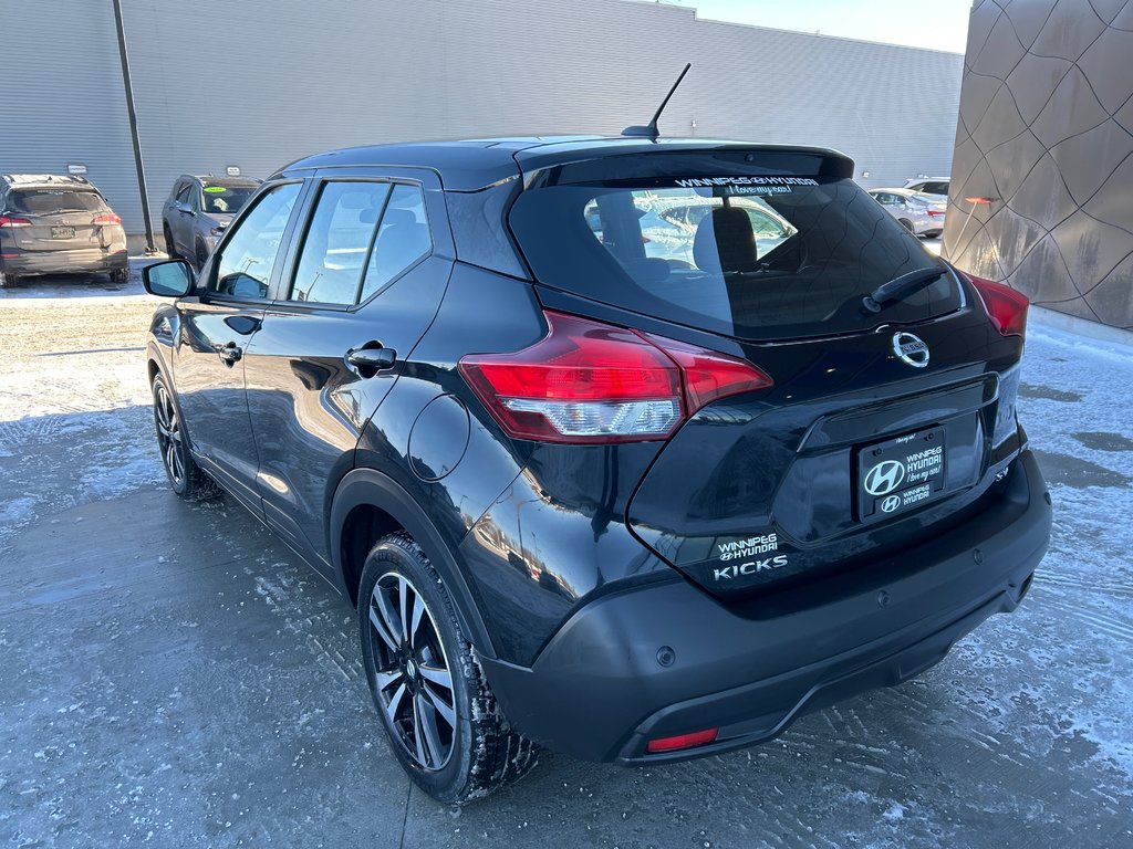 2020 Nissan KICKS SV in Winnipeg, Manitoba - 4 - w1024h768px