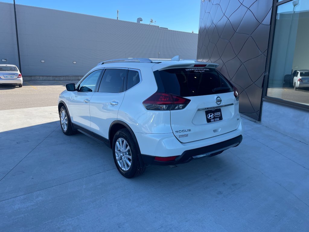 2018 Nissan Rogue SV in Winnipeg, Manitoba - 7 - w1024h768px