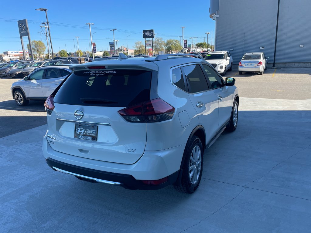 2018 Nissan Rogue SV in Winnipeg, Manitoba - 5 - w1024h768px