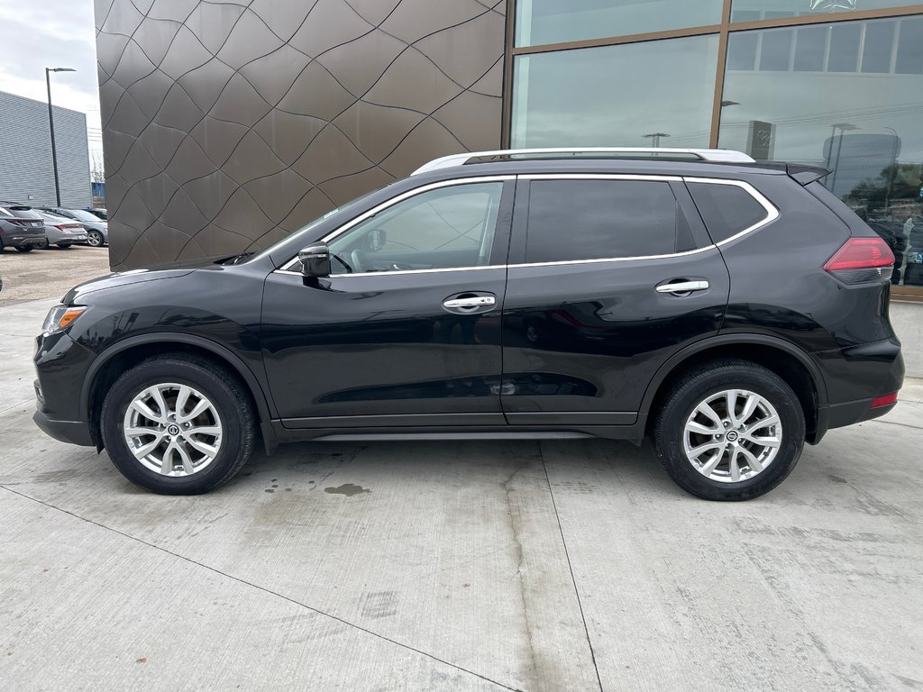 2019 Nissan Rogue SV in Winnipeg, Manitoba - 2 - w1024h768px