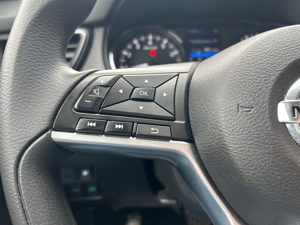 2019 Nissan Rogue SV in Winnipeg, Manitoba - 23 - w1024h768px