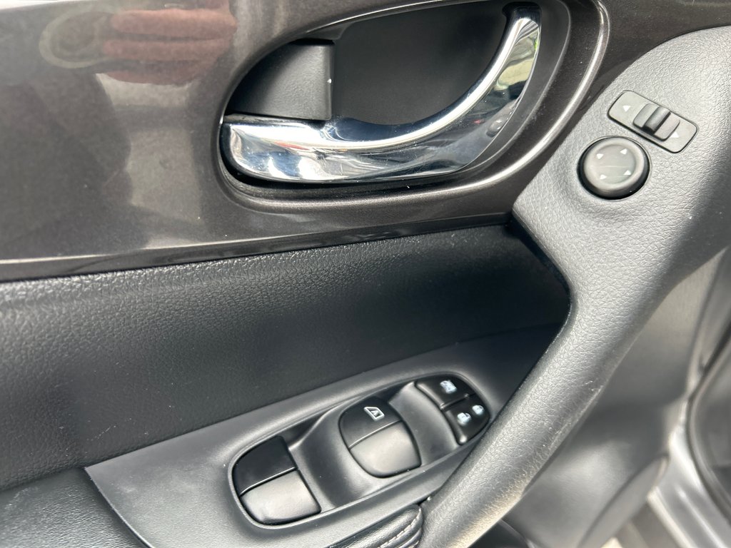 2020 Nissan Rogue Special Edition in Winnipeg, Manitoba - 11 - w1024h768px