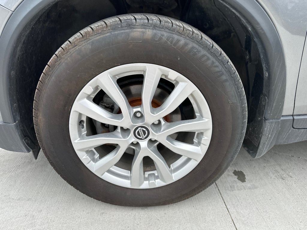 2020 Nissan Rogue Special Edition in Winnipeg, Manitoba - 9 - w1024h768px