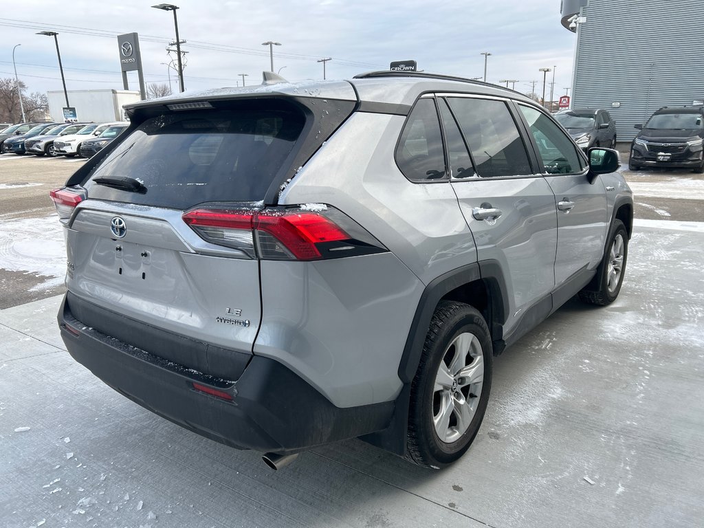 2019 Toyota RAV4 HYBRID LE in Winnipeg, Manitoba - 5 - w1024h768px