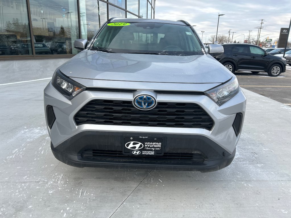 2019 Toyota RAV4 HYBRID LE in Winnipeg, Manitoba - 8 - w1024h768px