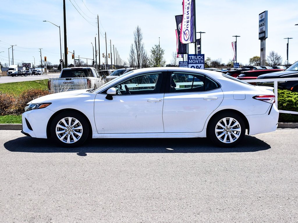 2020  Camry SE in Hannon, Ontario - 4 - w1024h768px