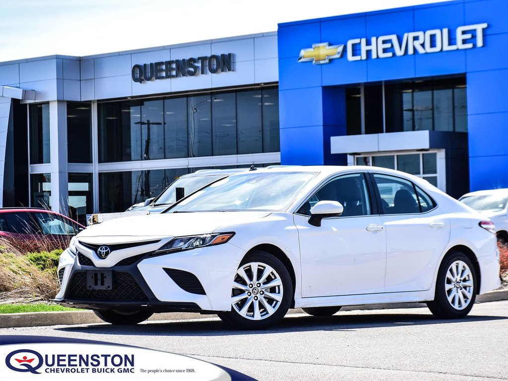 2020  Camry SE in Hannon, Ontario - 1 - w1024h768px
