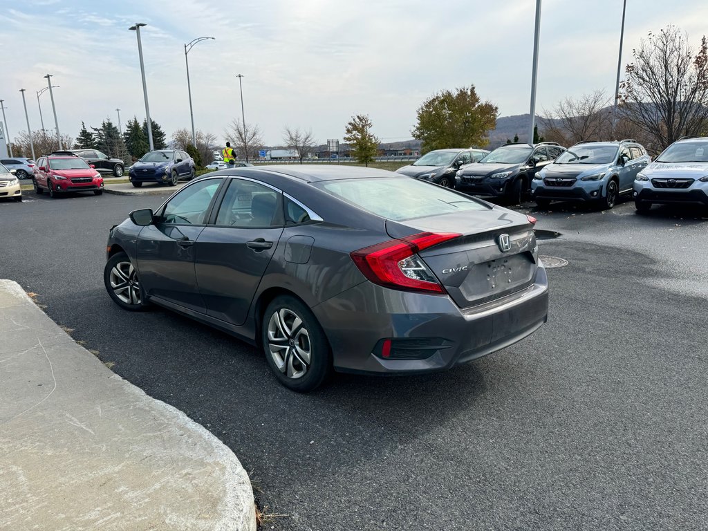 2017  Civic Sedan LX Sièges chauffants Caméra de recul in Sainte-Julie, Quebec - 5 - w1024h768px