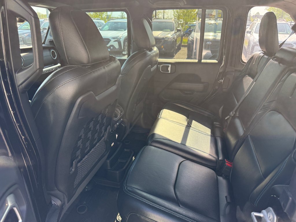 2022 Jeep Wrangler 4xe Unlimited Rubicon in Sainte-Julie, Quebec - 8 - w1024h768px