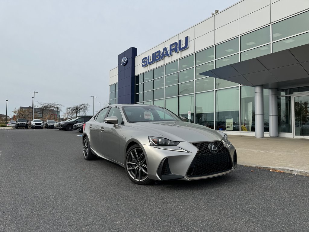 2018  IS 300 AWD F Sport Cuir rouge Toit ouvrant Bluetooth in Sainte-Julie, Quebec - 1 - w1024h768px