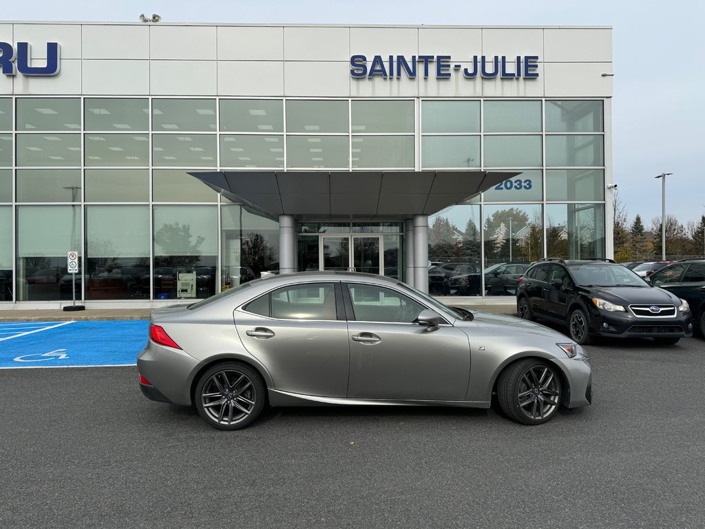 2018  IS 300 AWD F Sport Cuir rouge Toit ouvrant Bluetooth in Sainte-Julie, Quebec - 3 - w1024h768px