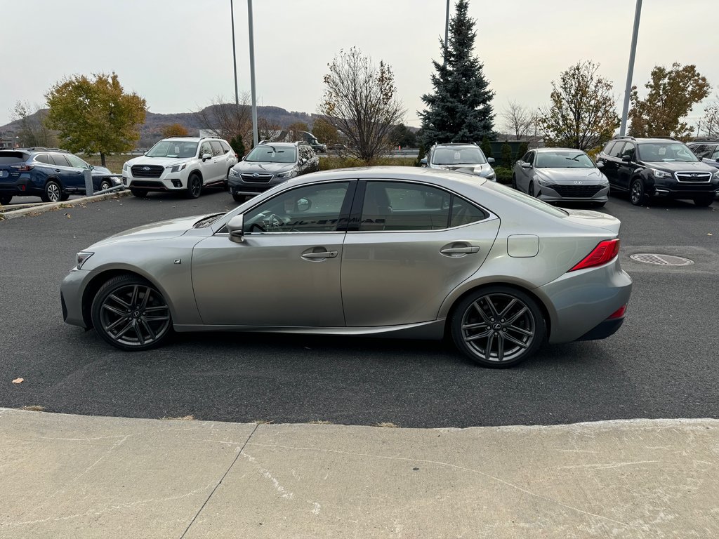 2018  IS 300 AWD F Sport Cuir rouge Toit ouvrant Bluetooth in Sainte-Julie, Quebec - 5 - w1024h768px