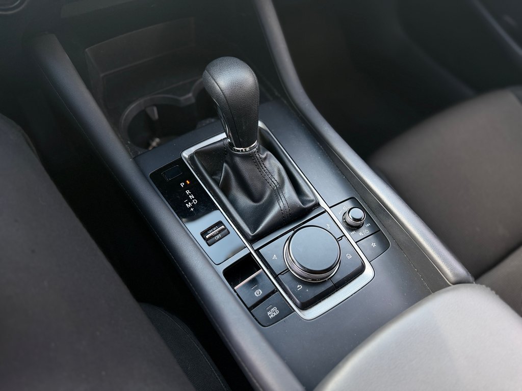 2020 Mazda 3 GX in Sainte-Julie, Quebec - 13 - w1024h768px