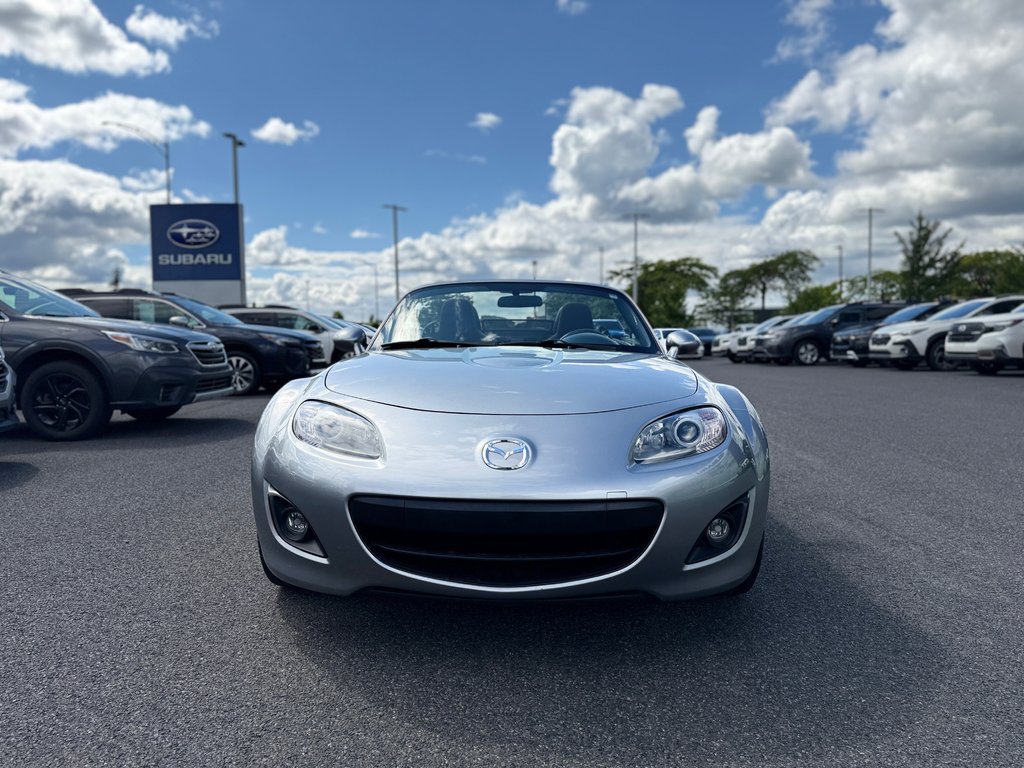 2010 Mazda MX-5 GS in Sainte-Julie, Quebec - 10 - w1024h768px
