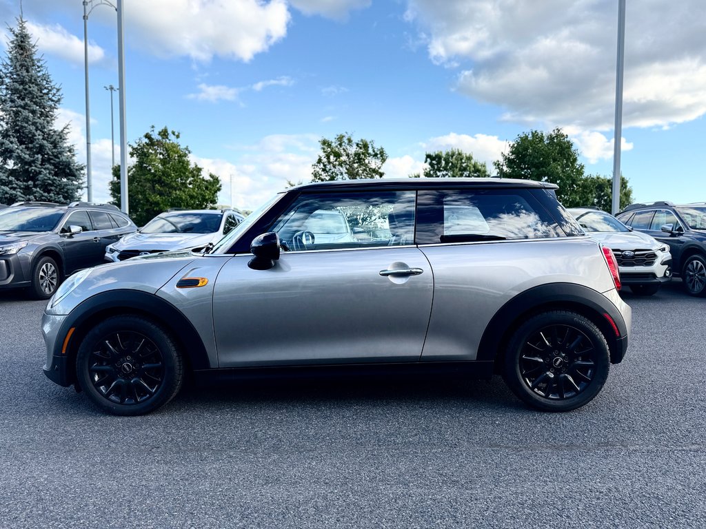 MINI Cooper Hardtop BASE 2016 à Sainte-Julie, Québec - 2 - w1024h768px
