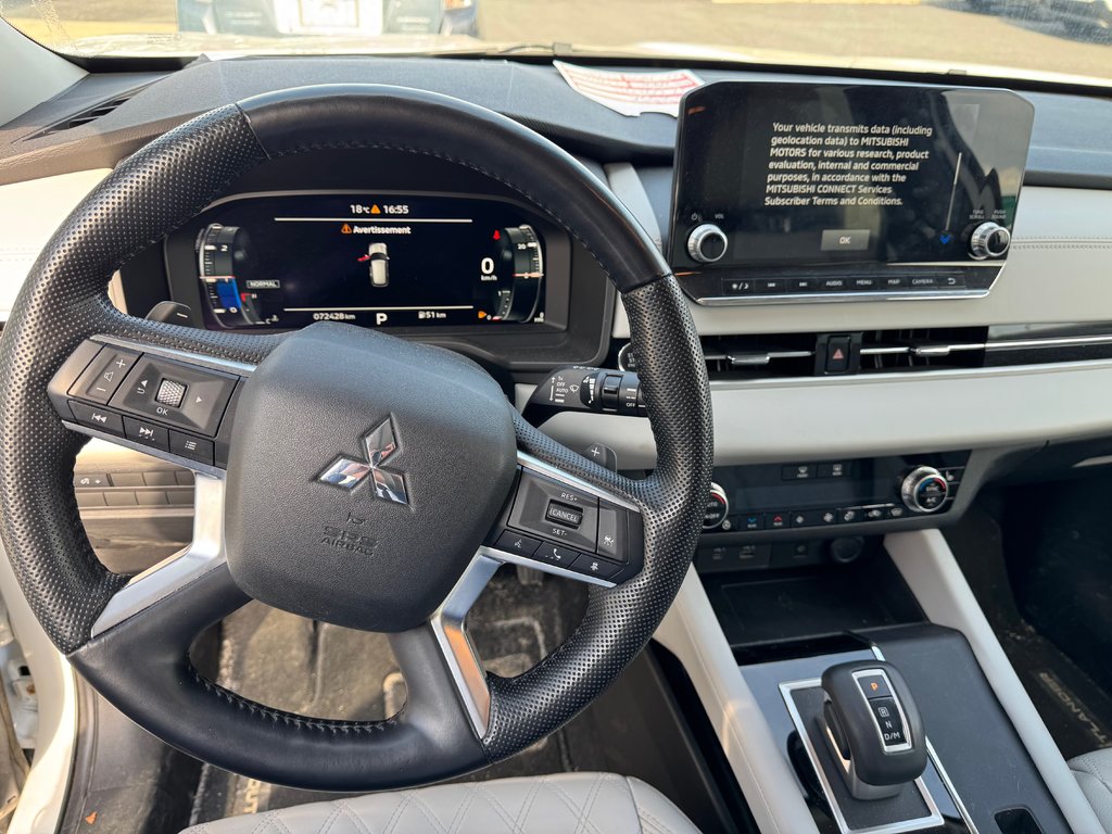 2022 Mitsubishi Outlander SEL AWD Cuir Toit pano Volant chauffant in Sainte-Julie, Quebec - 7 - w1024h768px