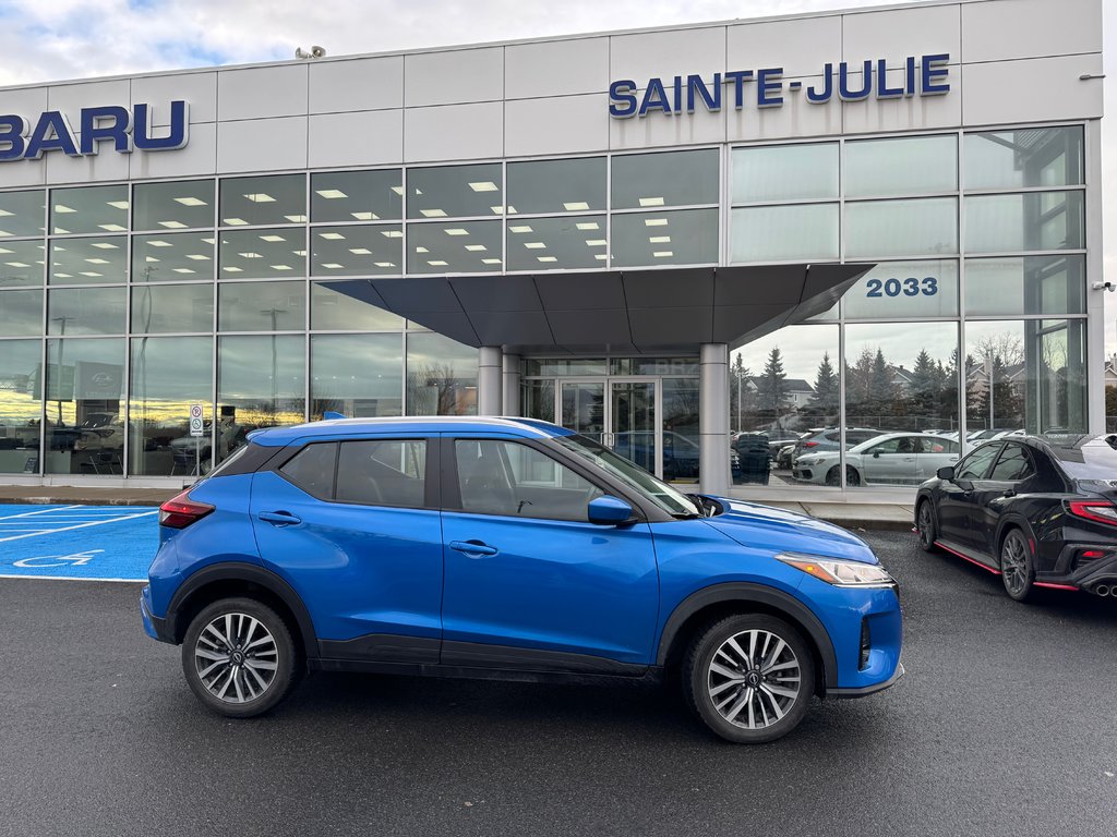 2022  KICKS SV Volant chauffant Carplay Sièges chauffants in Sainte-Julie, Quebec - 3 - w1024h768px