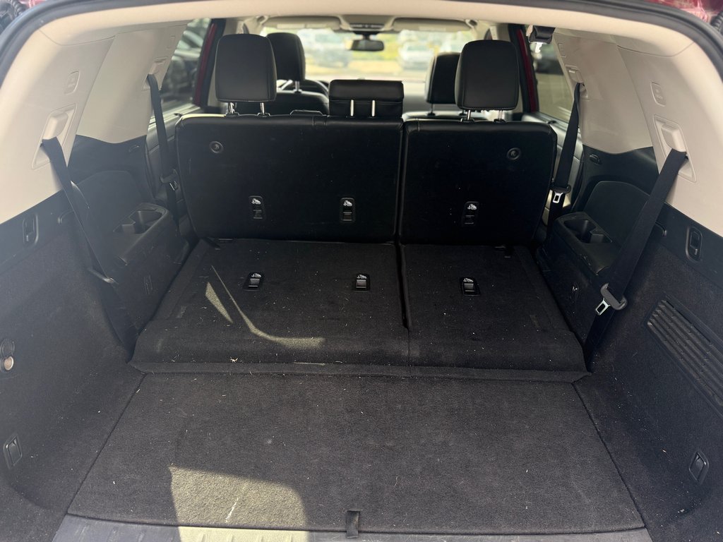 2022 Nissan Pathfinder SL in Sainte-Julie, Quebec - 19 - w1024h768px
