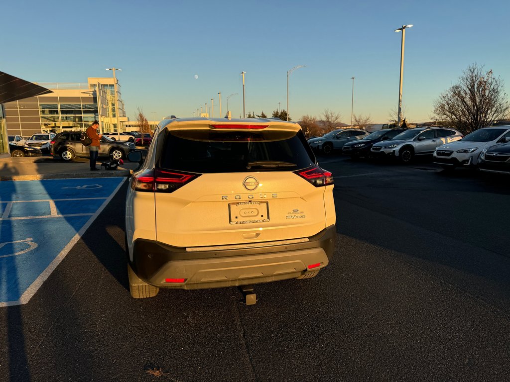 Rogue SV AWD Volant chauffant Carplay Toit panoramique 2023 à Sainte-Julie, Québec - 4 - w1024h768px