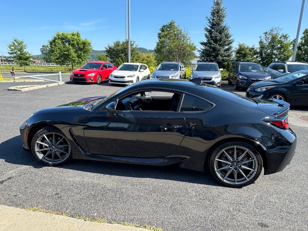 Subaru BRZ Sport-tech Manuelle Carplay Ultra Suede Mags 2023 à Sainte-Julie, Québec - 7 - w1024h768px
