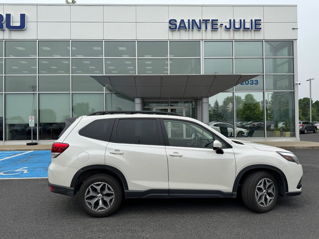 2024 Subaru Forester Tourisme Toit pano Carplay Volant chauffant in Sainte-Julie, Quebec - 2 - w1024h768px