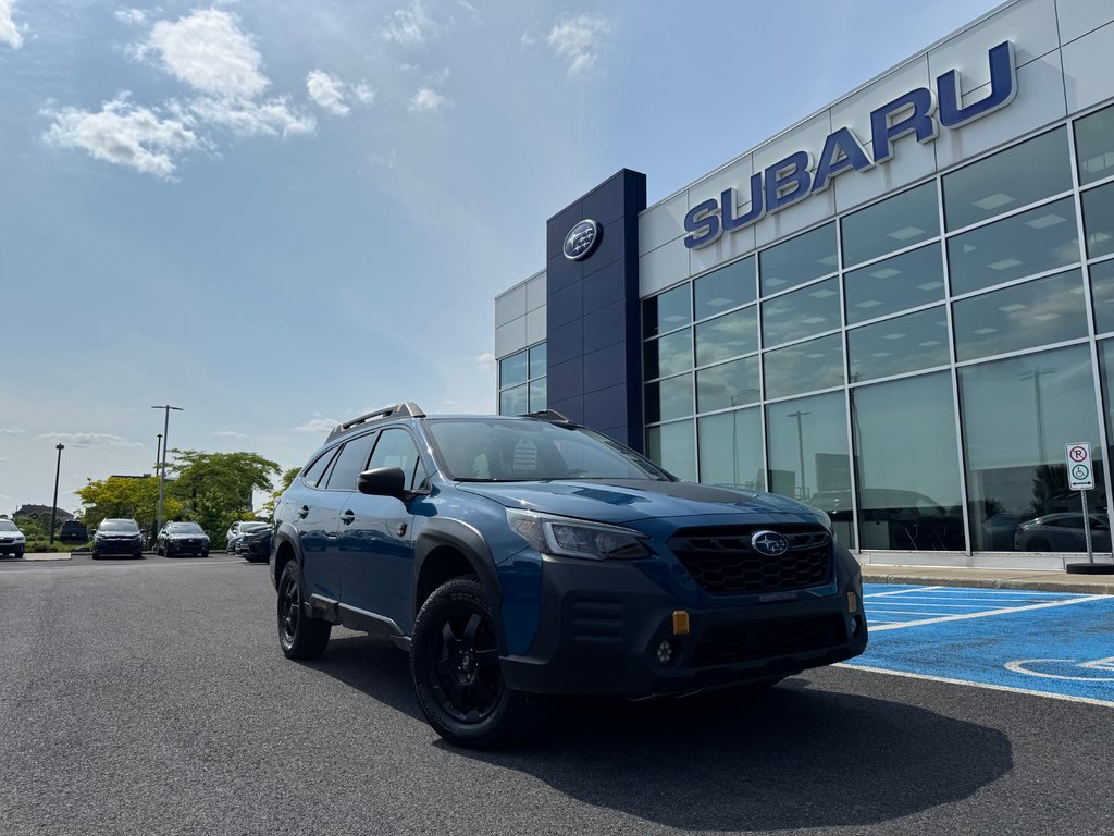 Subaru Outback Wilderness 2.4L Turbo Carplay Toit ouvrant 2023 à Sainte-Julie, Québec - 1 - w1024h768px